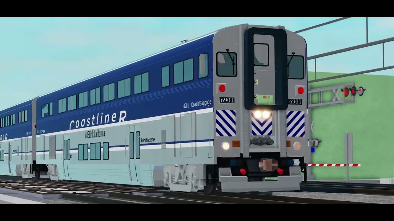 Amtrak Surfliner goes through old town into SFD ft. Coaster meet and CSX