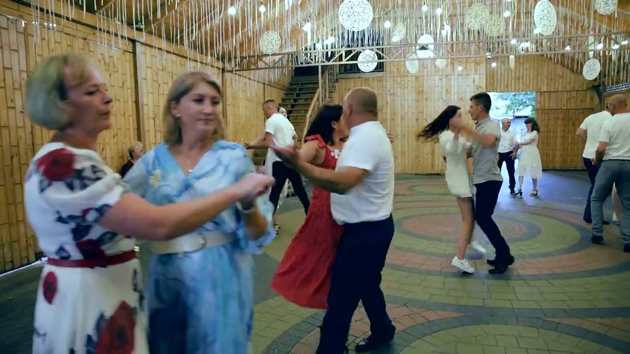 Тихий дощ  ! Весільна музика та Українські традиції !