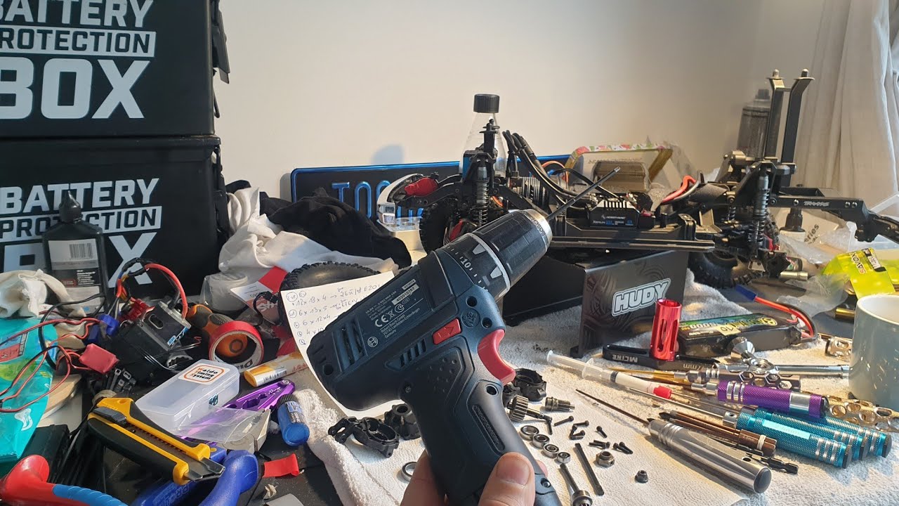 Serwis modeli, praca wkrętarką, klucze i narzędzia RC | toomajRC