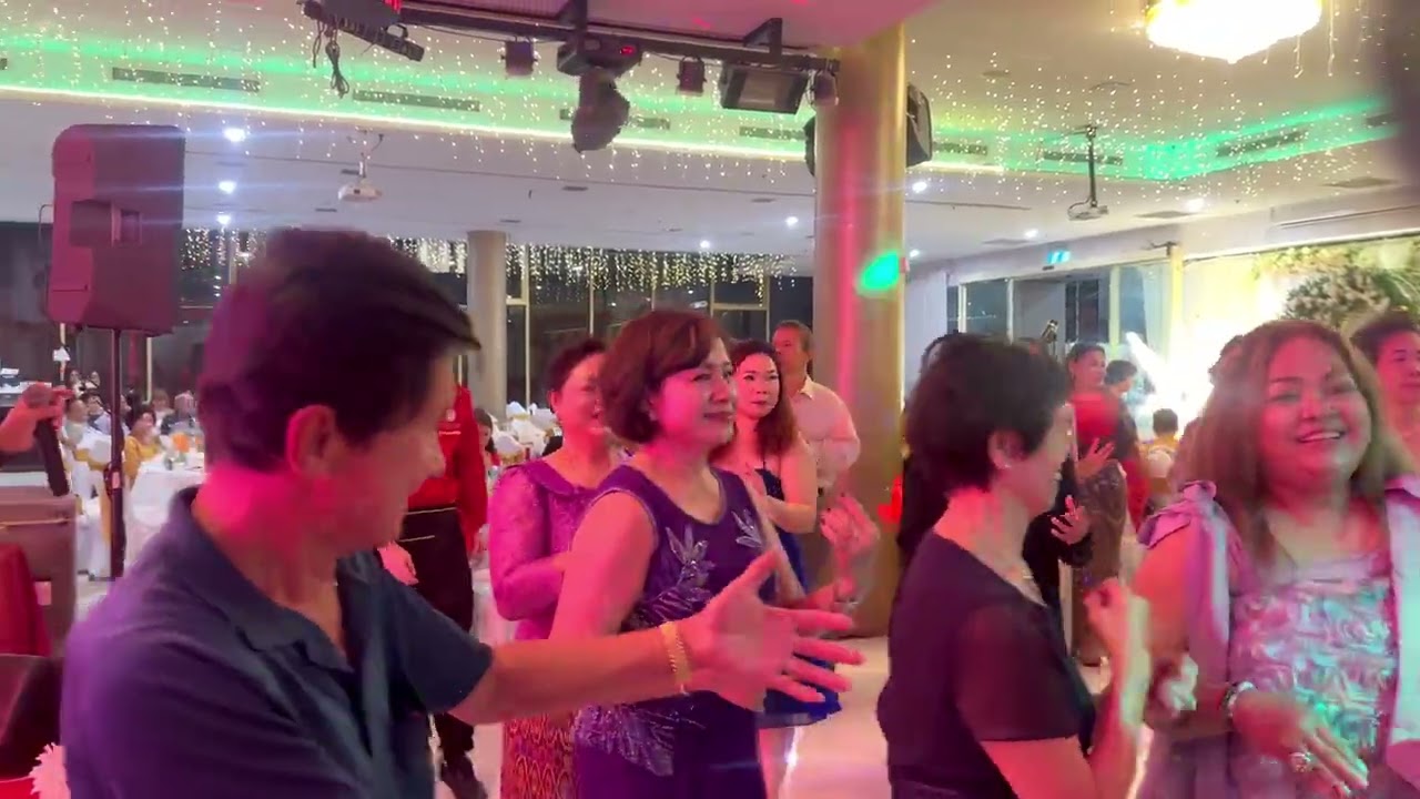 (​ មេីល​សត្វ​ទីទុយ​+ជិះ​ដំរី​លេង​និង​បង​ )​ អាពាហ៍ពិពាហ៍​កូន​ខ្មែរ​នៅ​ទីក្រុង​ Sydney អូស្ត្រាលី​
