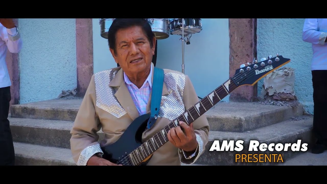 La Luz Verde de Acapulco- Con un Ramo de Rosas