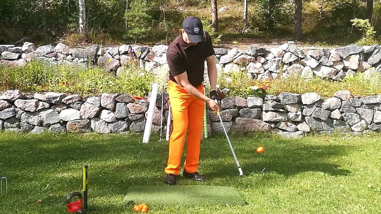 Golf. Chippaaminen.