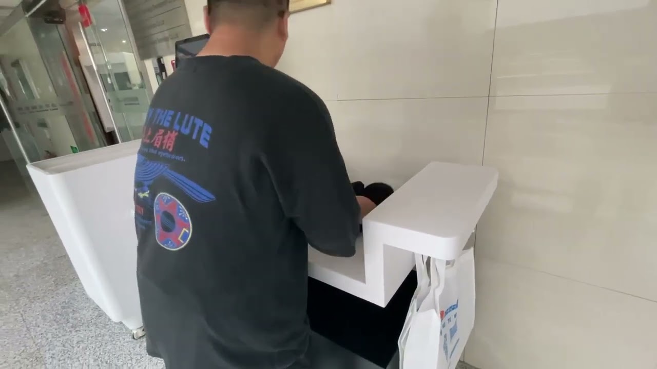 RFID Self-service checkout、Self-service checkout #RFID #retail #losspreventie