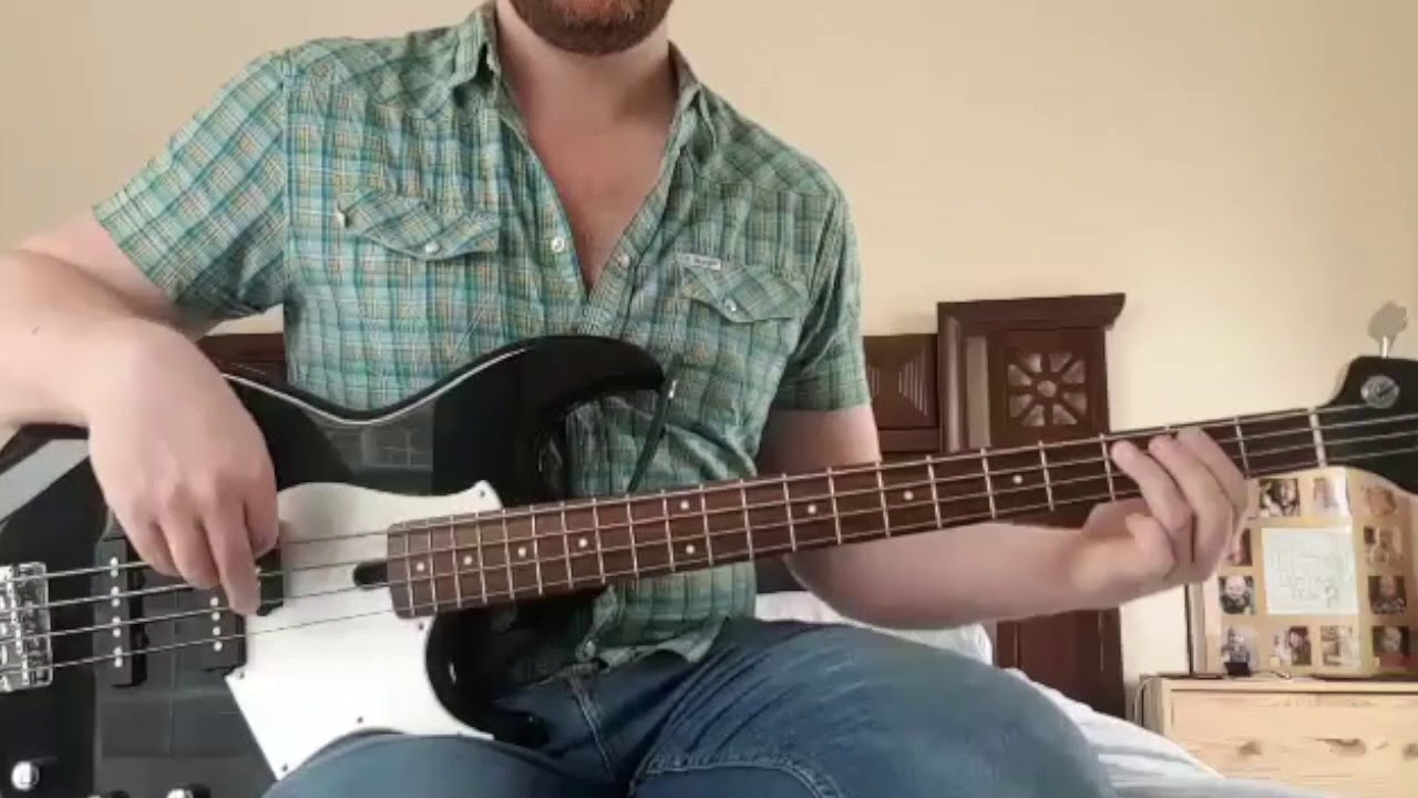 The Way It Is - Bass Cover with intro run