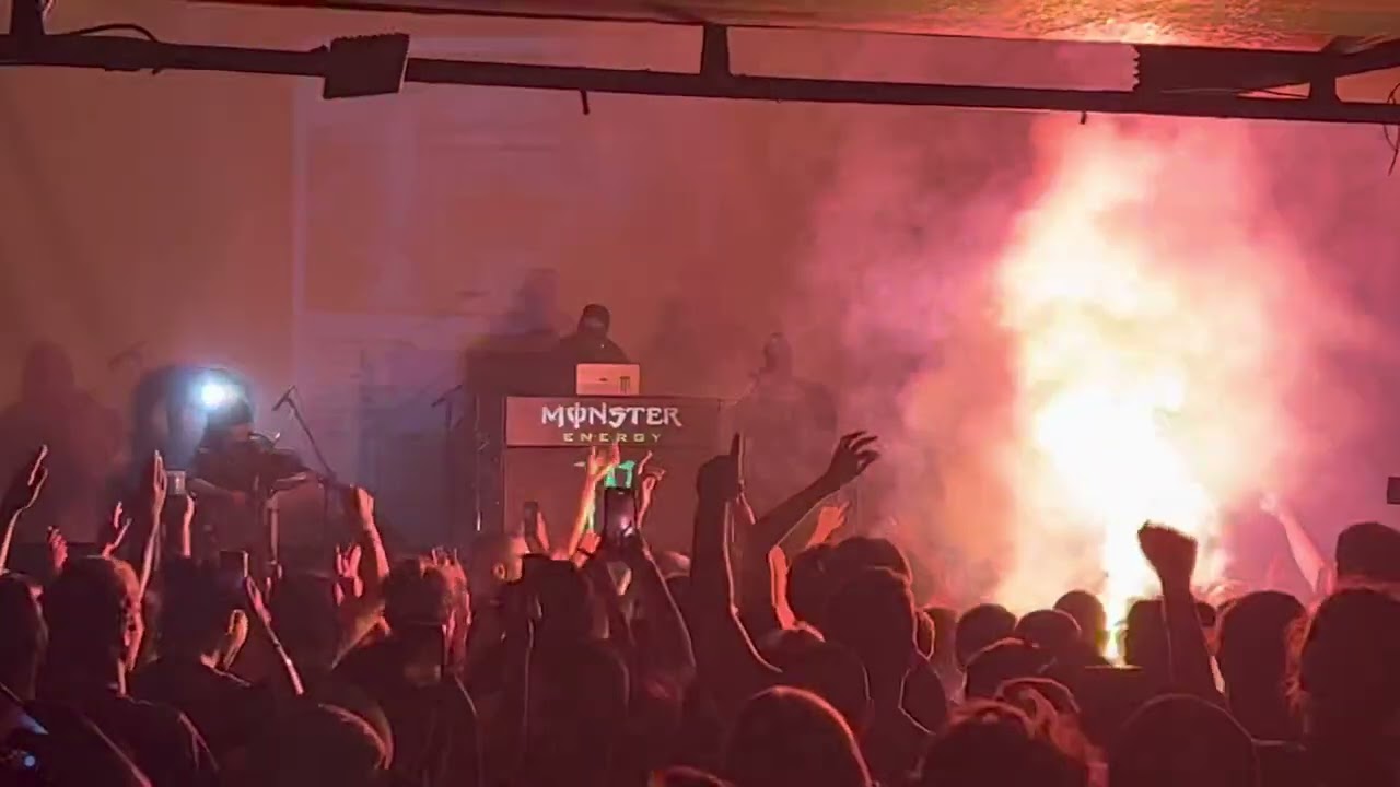 Εθισμός - γέννημα θρέμμα - live Gagarin