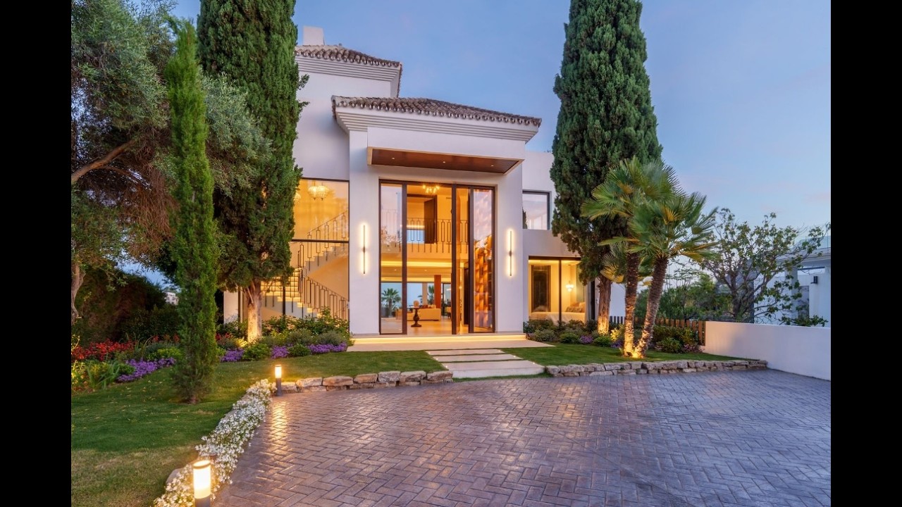 Marbella - Nueva Andalucía | Villa 2000 Luxury | Costa del Sol