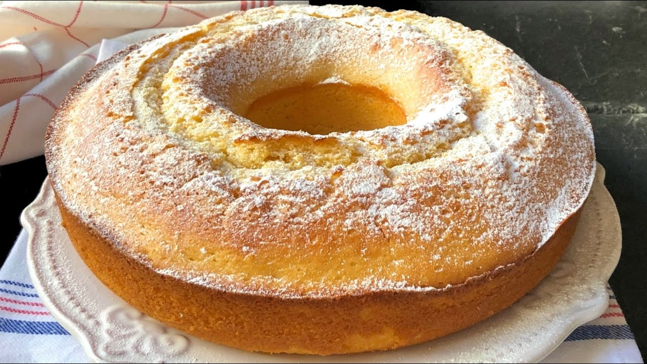 Bizcocho básico esponjoso en forma de rosca.  ¡Nueva fórmula infalible!