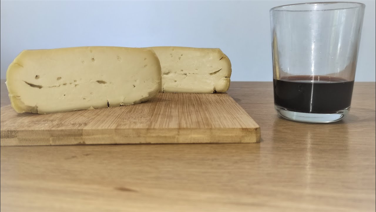 Włoski ser owczy PECORINO p&oacute;łtwardy dojrzewający 40 dni domowej roboty - od udoju do degustacji