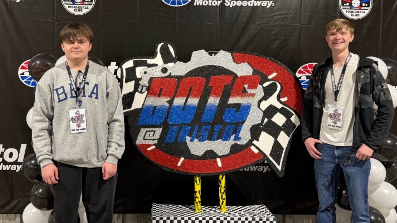 22391B | Bots @ Bristol Recap | 2025-2026 Push Back Signature Event