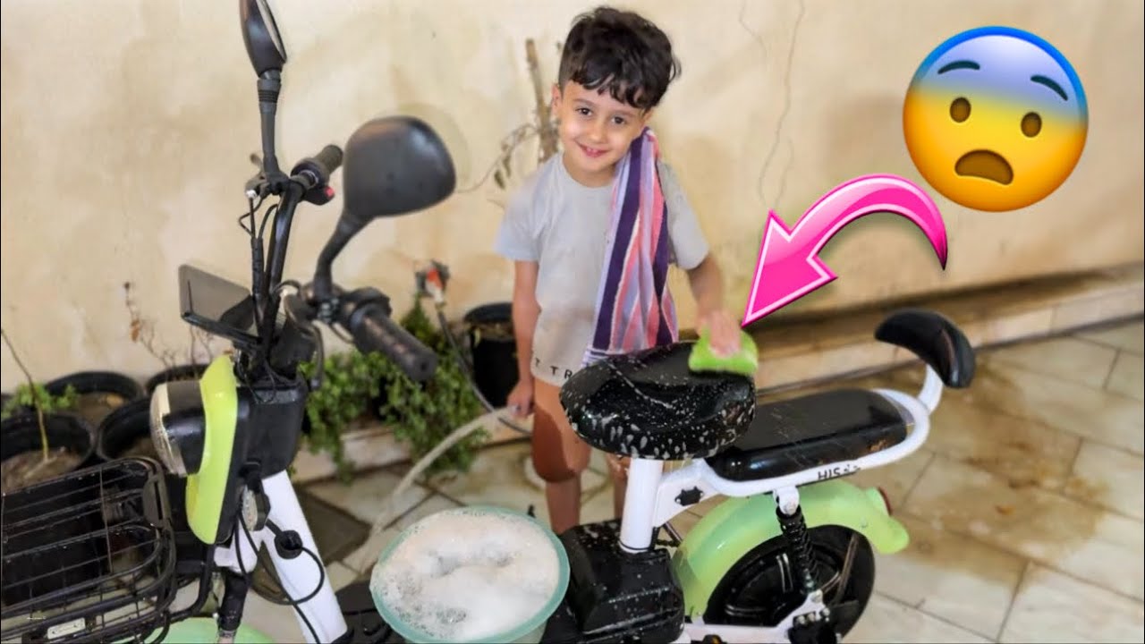 مجودي يغسل بدراجتة الجديدة ولماي وصل لشاشتها🤕عطلت ؟🤔