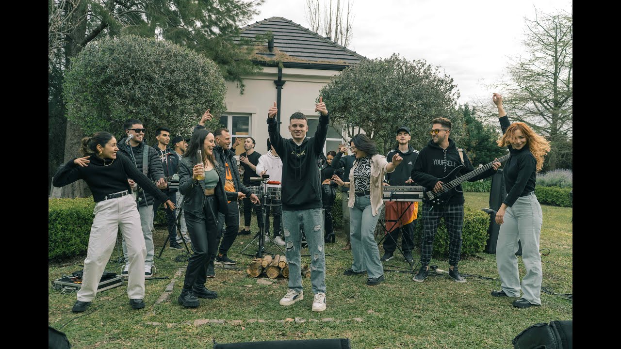 Cumbia A Fondo - Fue Un Sueño / Te Amo / Cosas Del Amor (En Vivo)