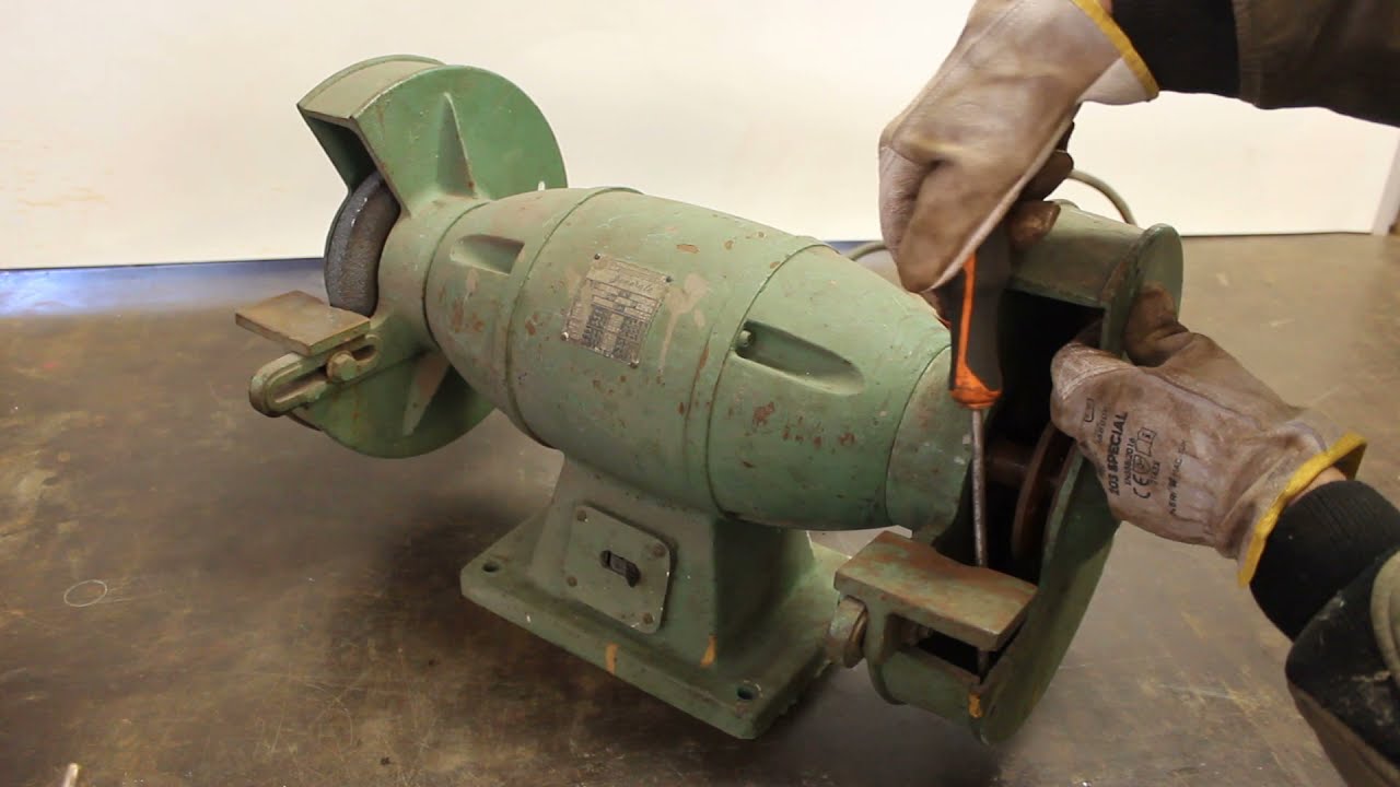 Restauro Mola da Banco  [Bench wheel restoration]