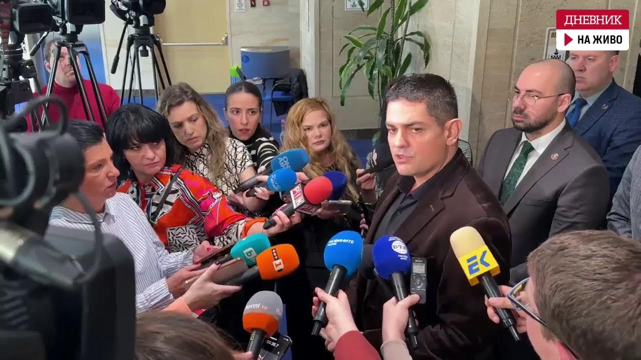 Радостин Василев не одобри избора за третия мандат, поиска арест за Доган