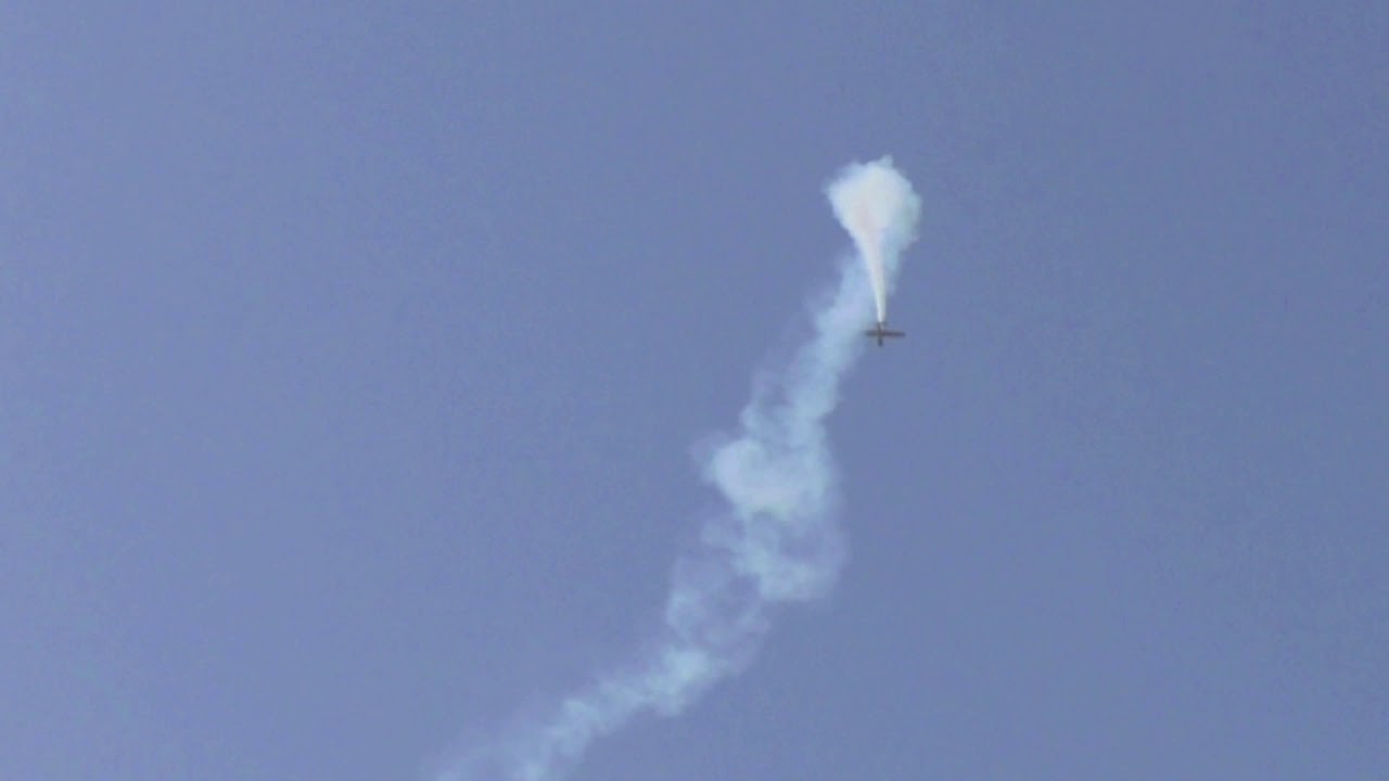 Kunstflug M&uuml;30 Schlacro - Flugplatzfest K&ouml;nigsdorf - Sascha Odermann