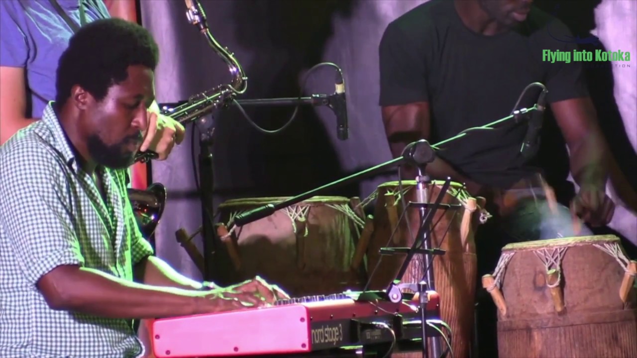 Seth Trachy & Frank Kissi Electric Band - 