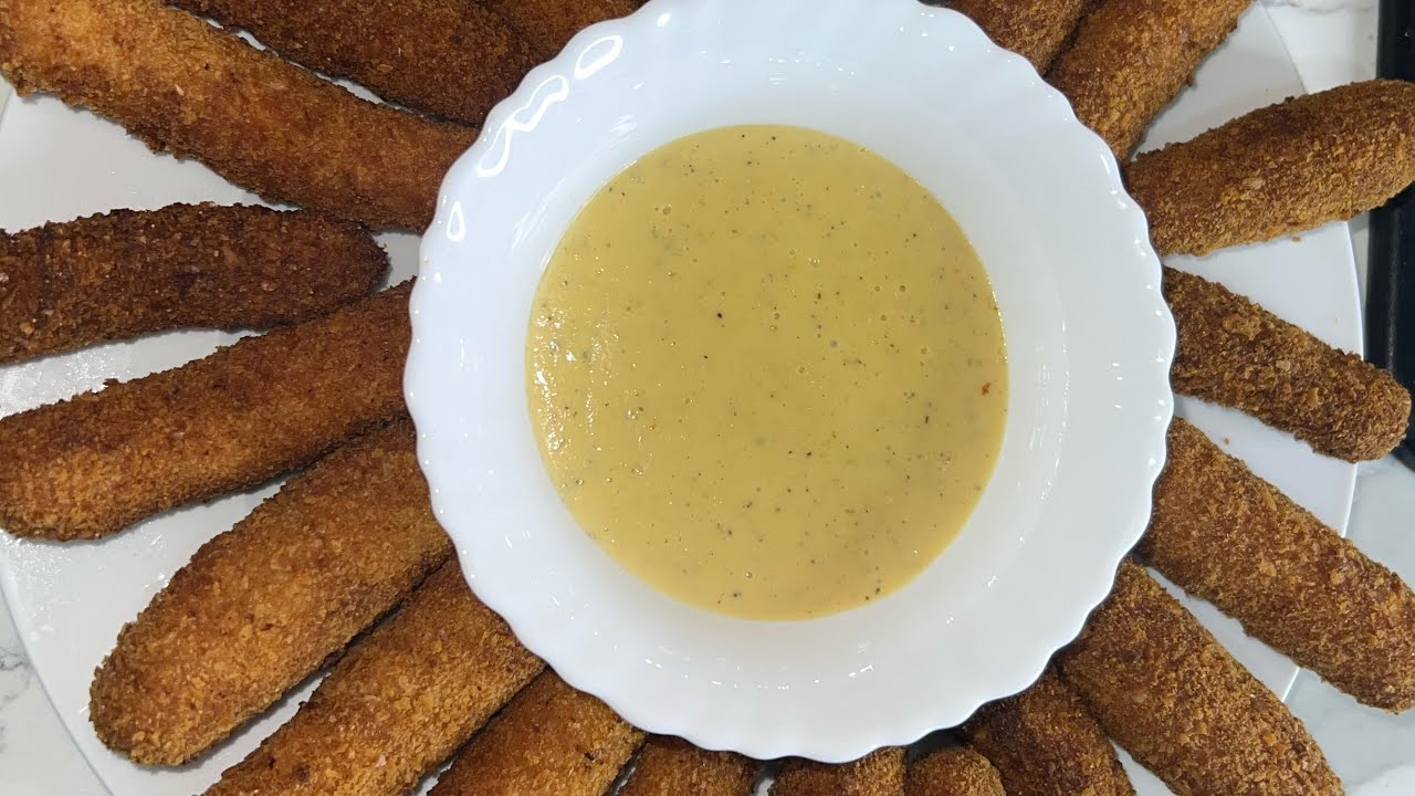 Croquetas de pollo con salsa de ajo.🧄