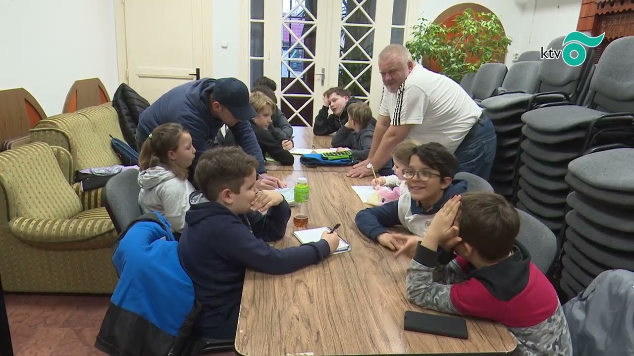 Kifognák a nagy halat a szőnyi gyerekek
