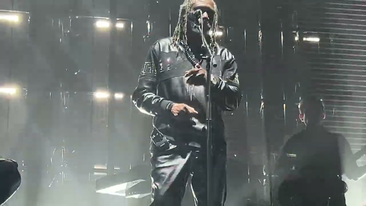 Massive Attack with Horace Andy - Angel (live at Co-op Live, Manchester 5-6-2025)