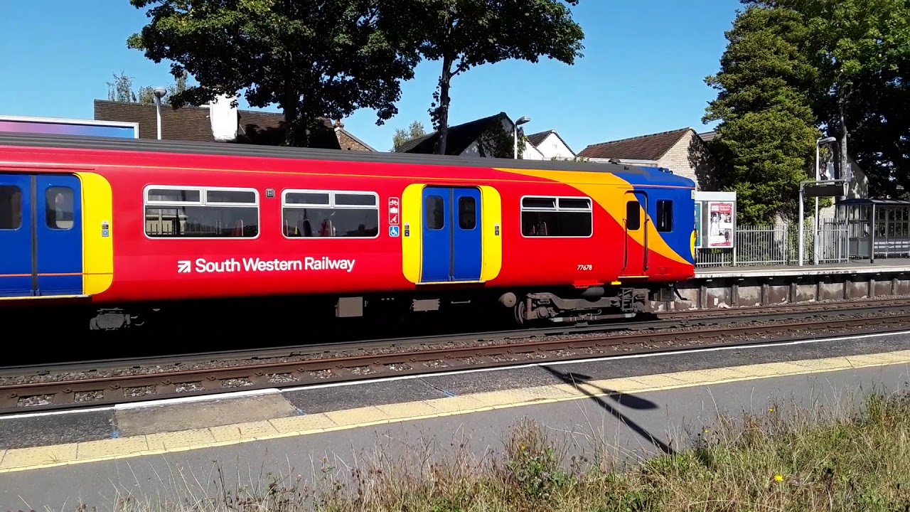 Trains at: West Byfleet, SWML, 14/09/19