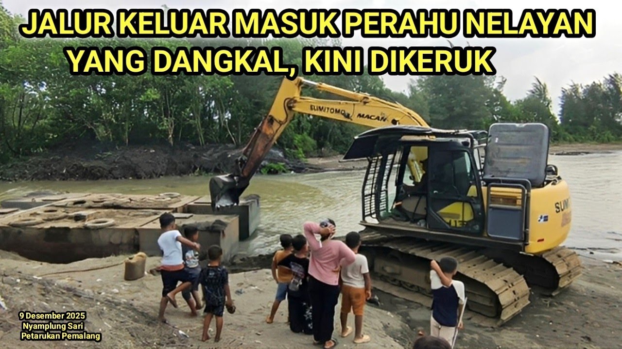 Ujung Kali Yang Mulai Menyempit Dan Dangkal Lagi Dikeruk Alat Berat,Biar Nelayan Lancar Beraktivitas
