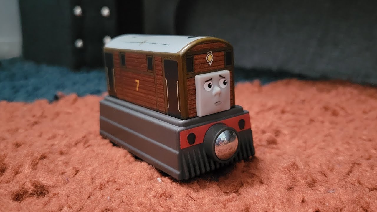 Thomas wooden railway 2022 toby unboxing review 