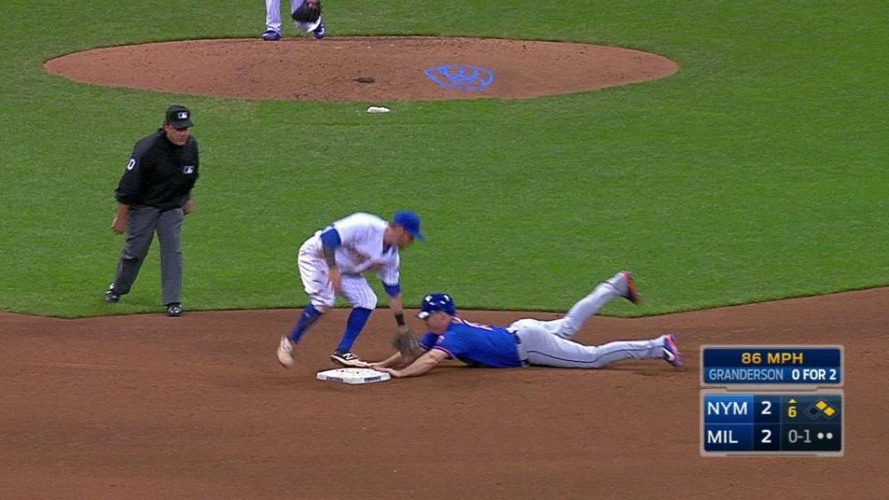 NYM@MIL: Bandy nabs Bruce at second in the 6th