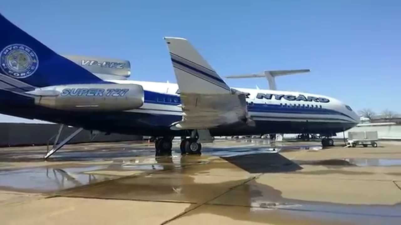 Boeing Super 727 Peter Nygard