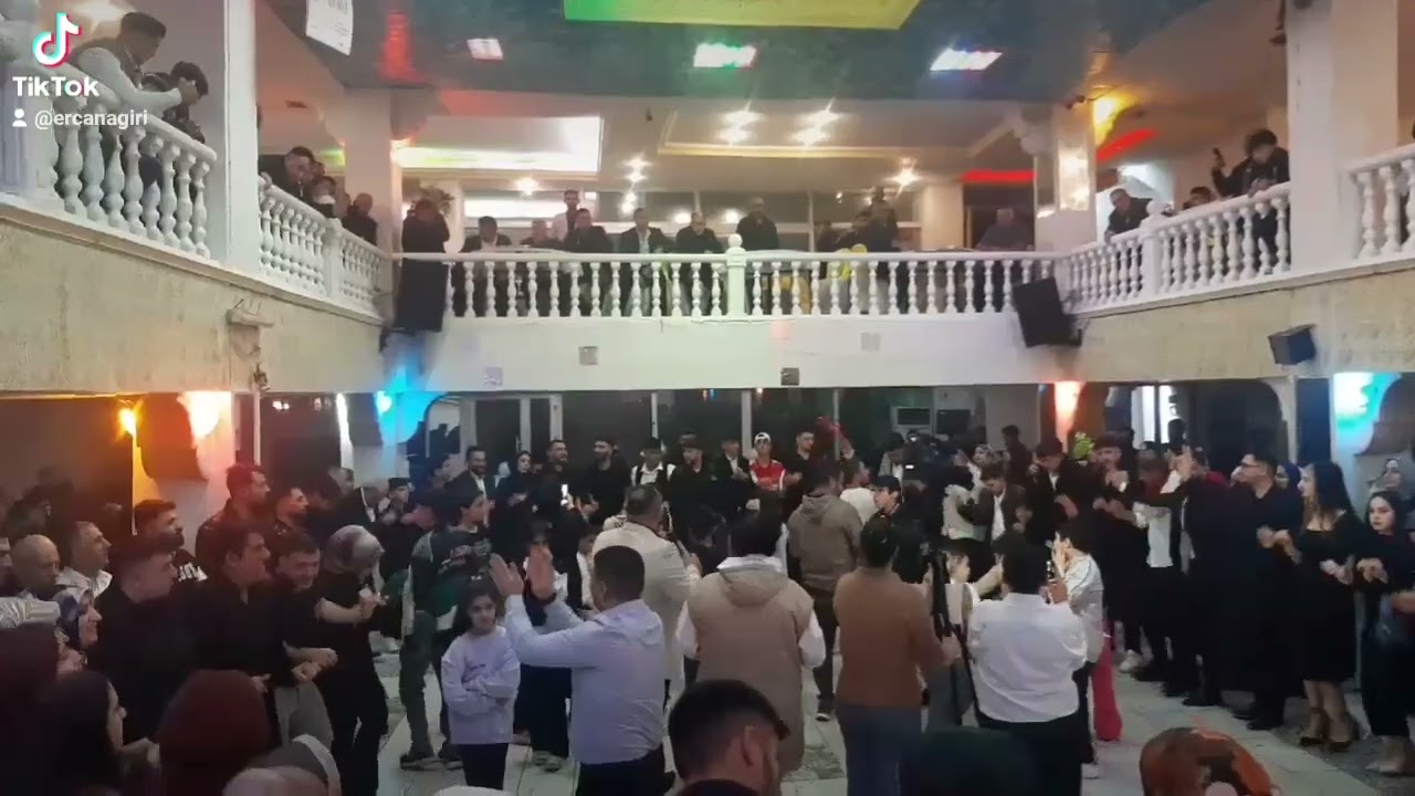 evet murat tutak düğünü gelin ve damada bir ömür boyu mutluluklar dileriz devamke