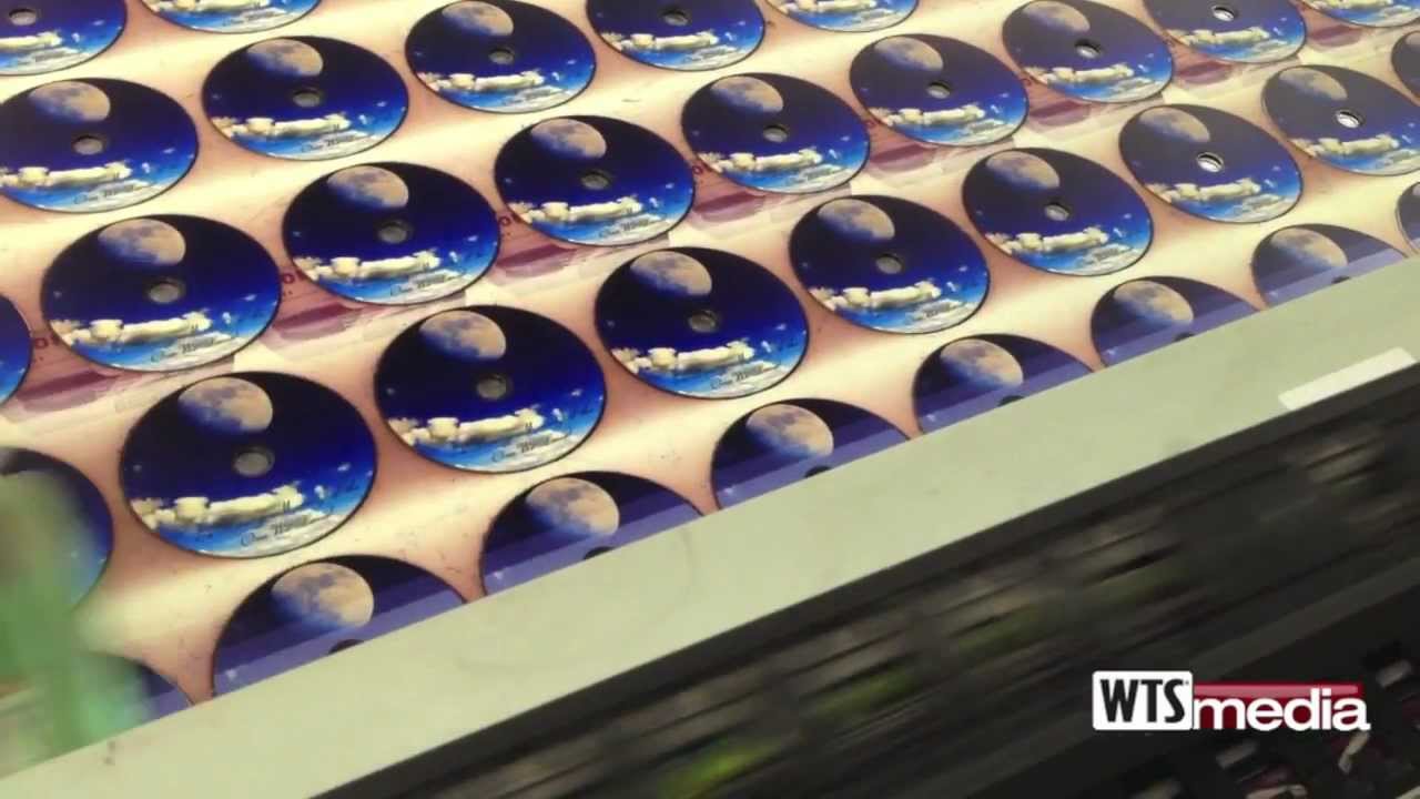 Digital CD DVD Blu Ray Printer, very low cost of only .49/disc for full color