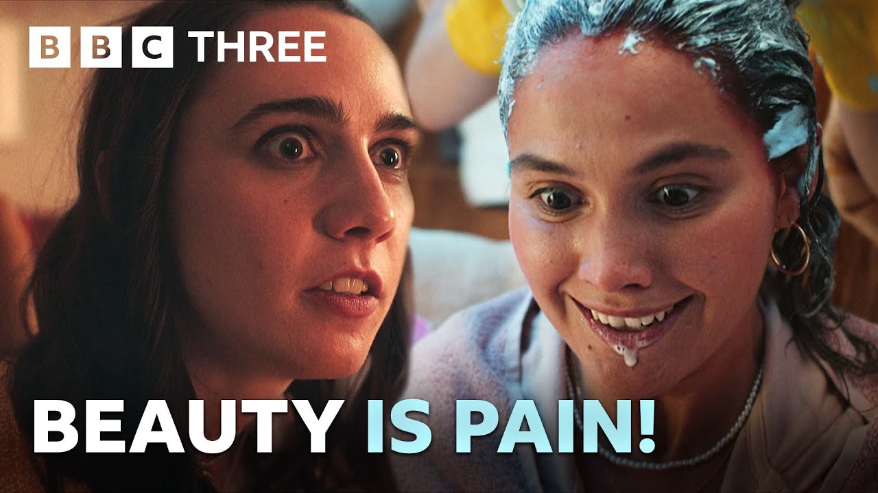 “You’re foaming at the mouth” | DIY HAIR BLEACHING GOES WRONG l Such Brave Girls