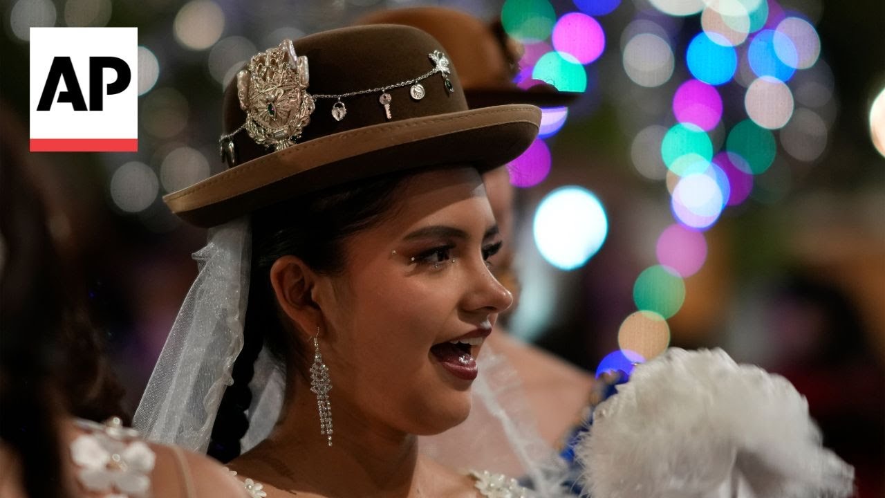 Bolivian Indigenous women celebrate Andean style in fashion show