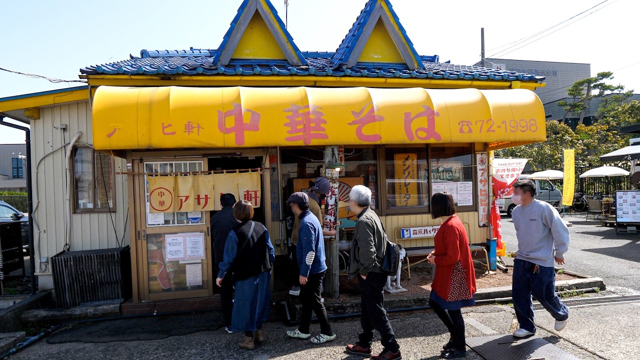 How One of Japan’s Best Traditional Chinese Chefs Makes Perfect Fried Rice
