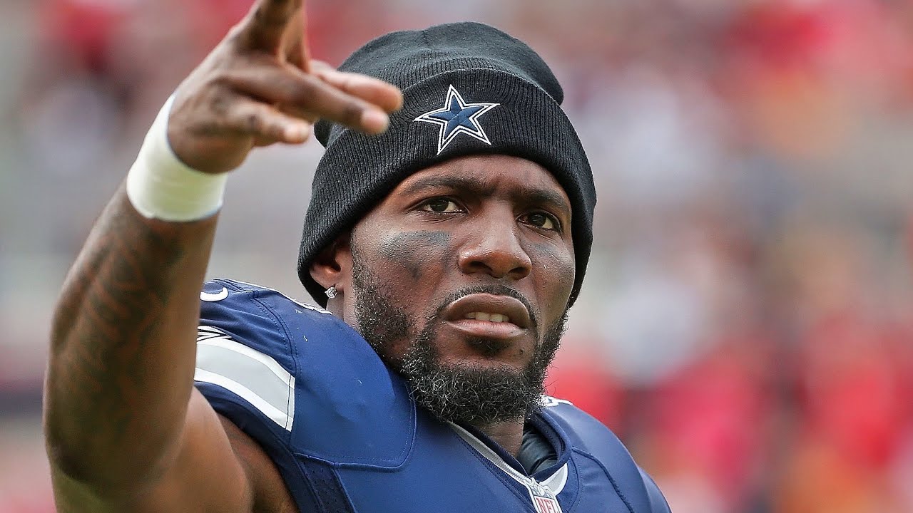 10 NFL Players Who Looked Destined For The Hall Of Fame Before Shockingly Falling Off