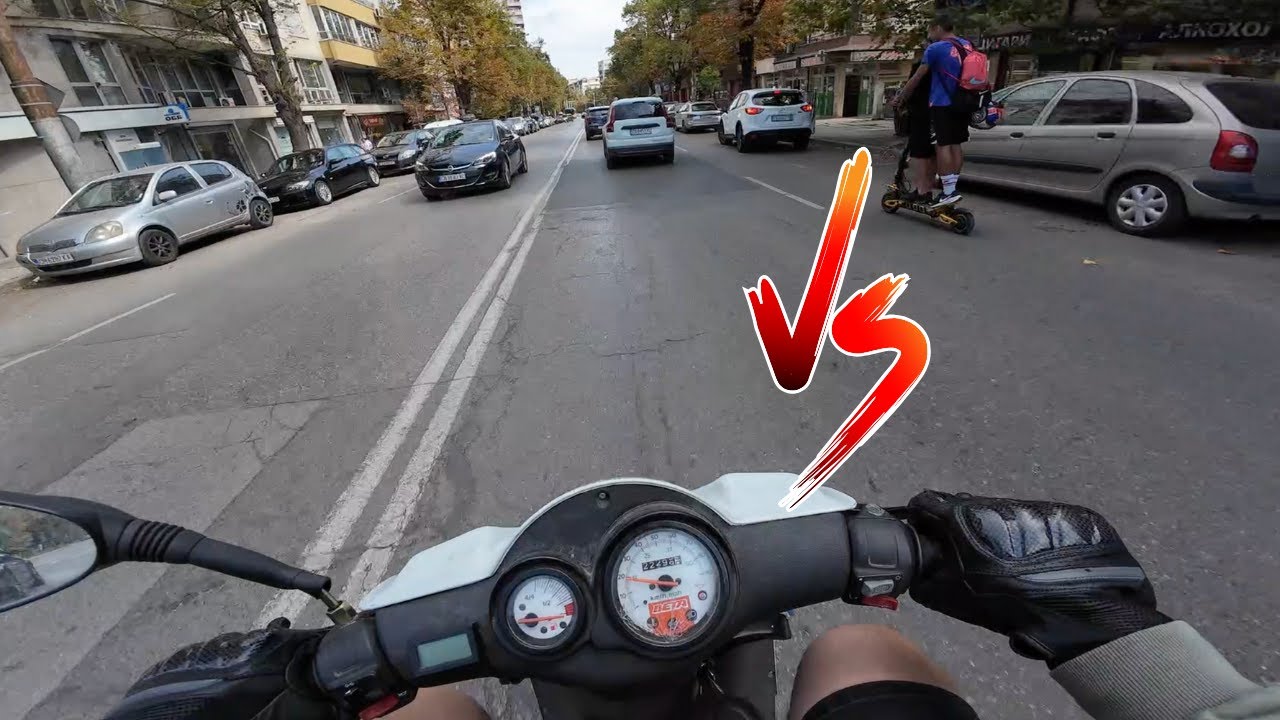 Beta Ark riding in Sofia | 49cc moped | Aerox