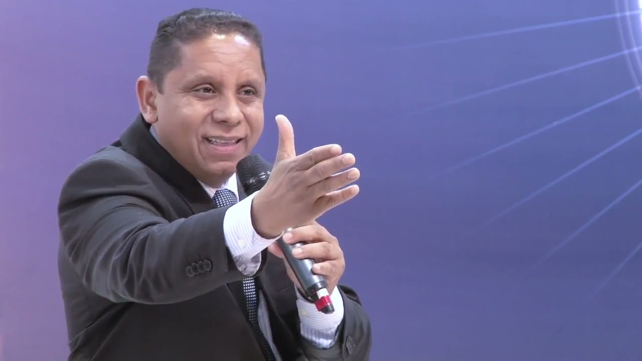 A Busca 5 Com Pr  Luis Gonçalves   O testemunho de um homem que fumou a Bíblia