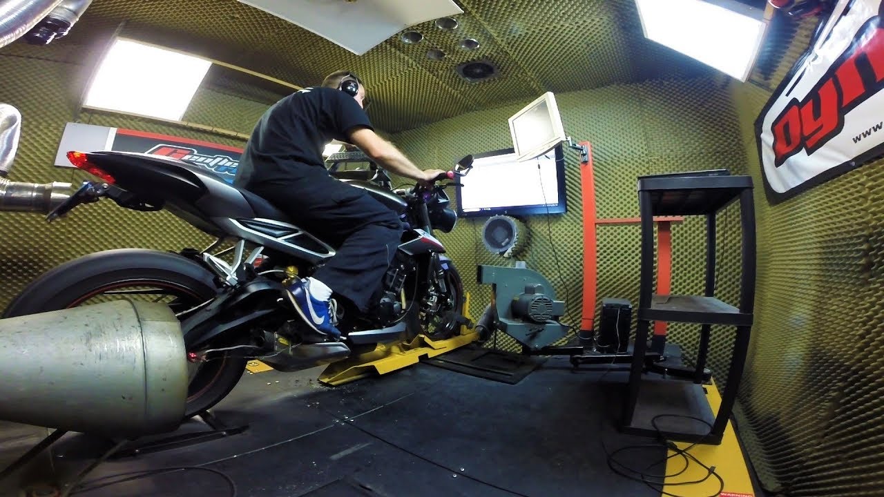 Je prépare ma Street Triple RS/ Episode 2, nouvel échappement