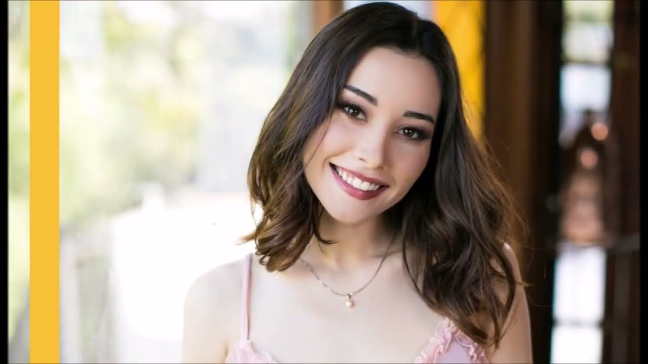 Aria Lee