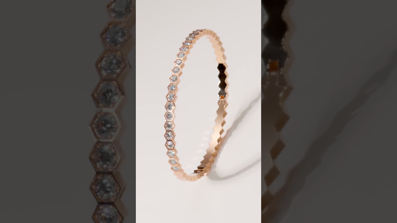 Experience the exceptional radiance of our precious Bee My Love bracelets.