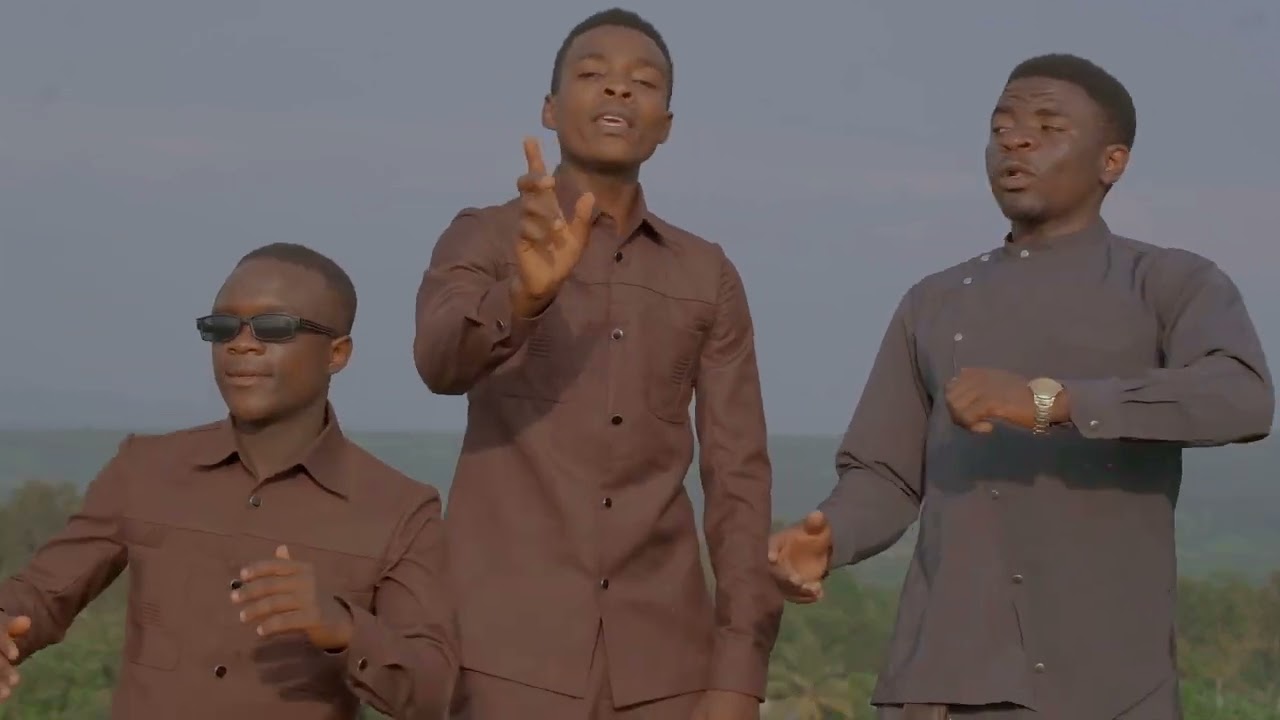 Kwa wakati  by muweza asher 
