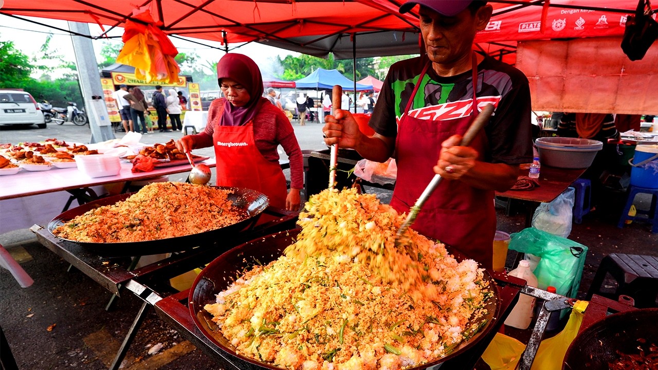 Malaysia’s BEST Street Food! Must-Try Dishes at Pasar Malam Salak Sepang 😍🍗