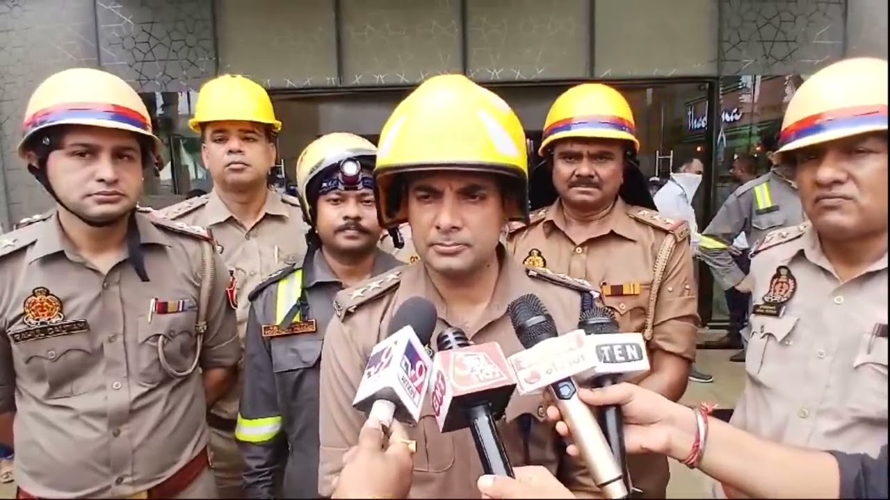 Noida Logix Mall Fire: आग बुझाने पर CFO का बयान, कहा नुकसान का आकलन करना मुश्किल