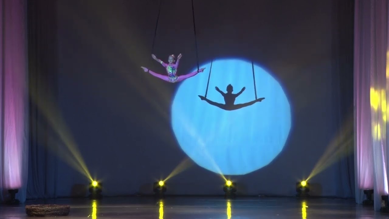 Кучинская Аида   первый полет  Восточный ветер