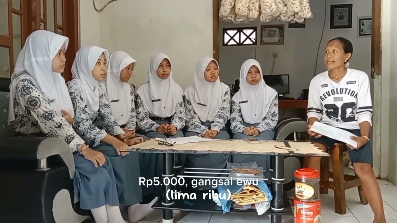 Kunjungan UMKM setempat