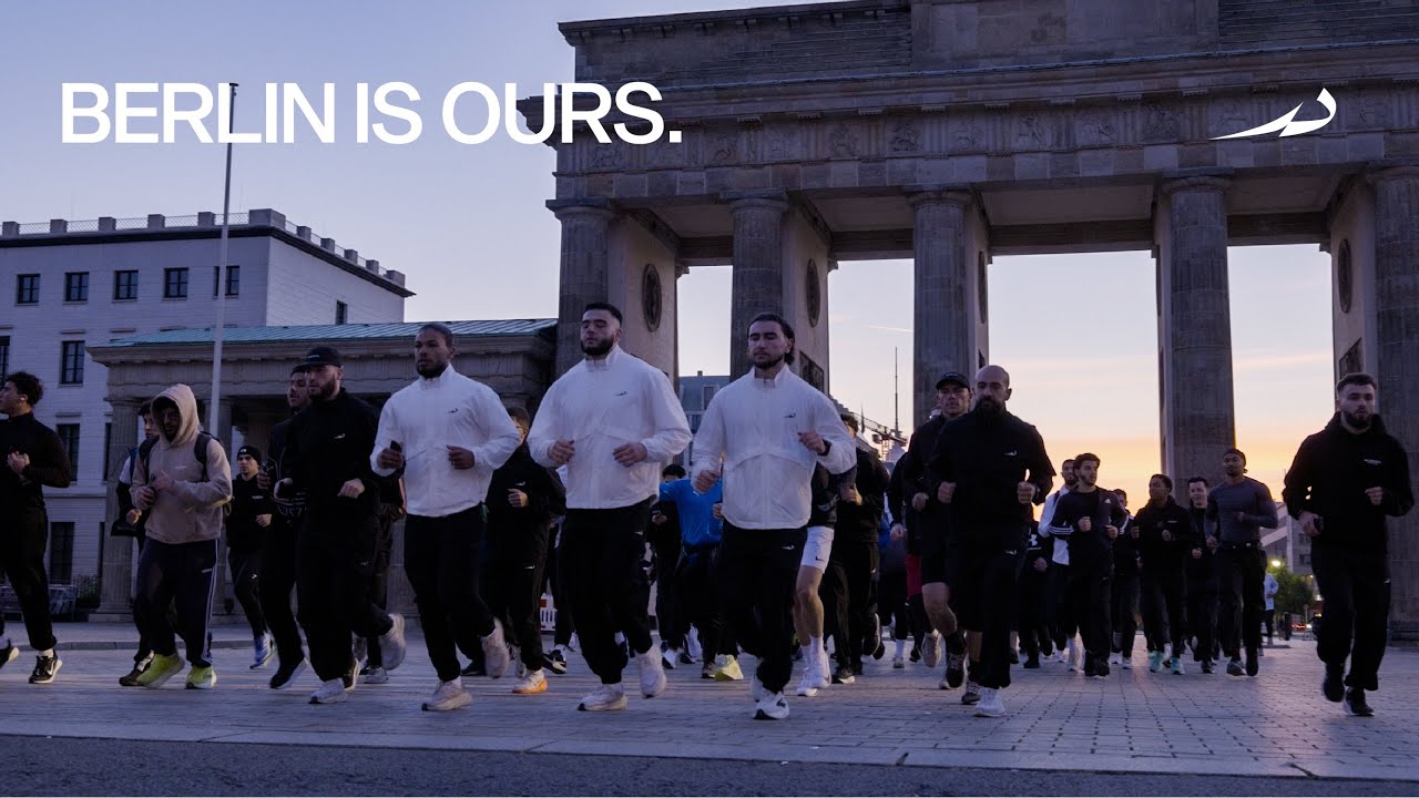 6 AM in Berlin - We move, when the city sleeps.