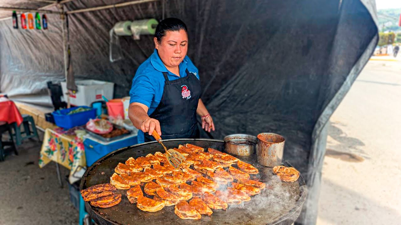 El Paraíso de los TACOS ADOBADOS que todo Mexicano debe Conocer!
