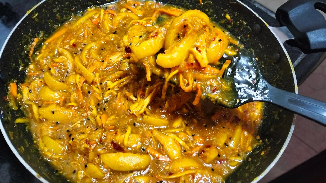 Nimbu Adrak aur Kacchi Haldi ka Khatta Meetha Achar | Ginger / Lemon / Turmeric Achar Recipe |