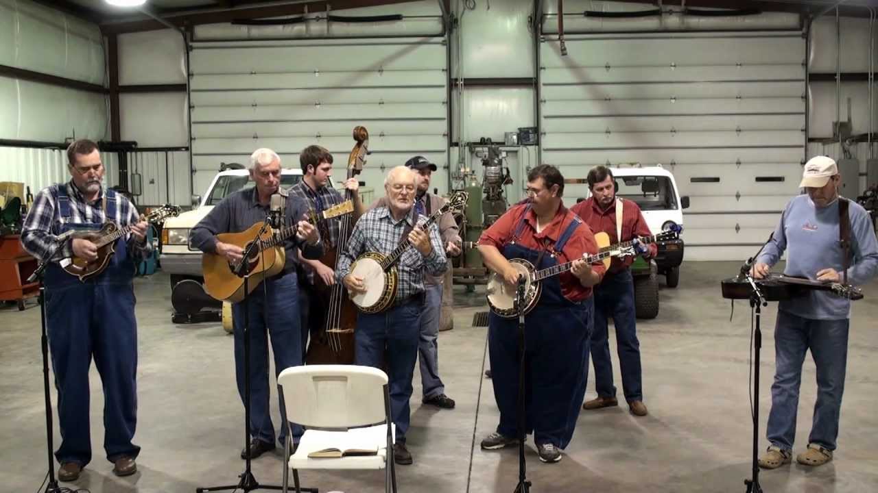 The Gospel Plowboys - Round the Throne