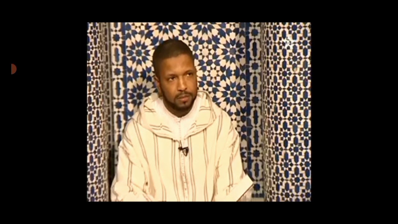 حكم رفع الصوت في المسجد بالقرآن أو بالكلام لغير الإمام | شرح الموطأ للشيخ سعيد الكملي