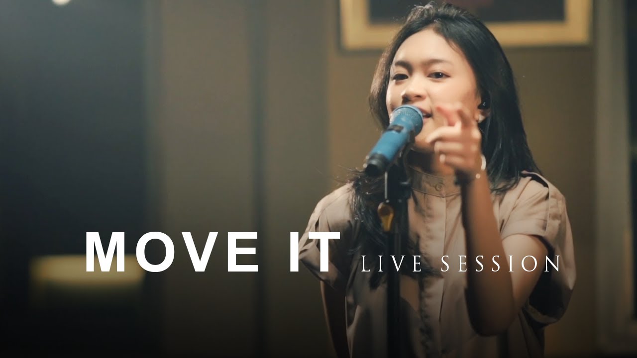Zara Leola - Move It (Live Session)
