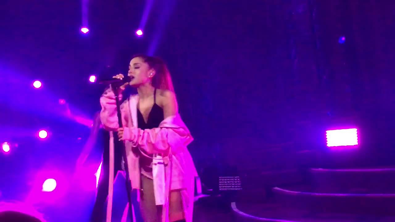 Ariana Grande - Into You (live)